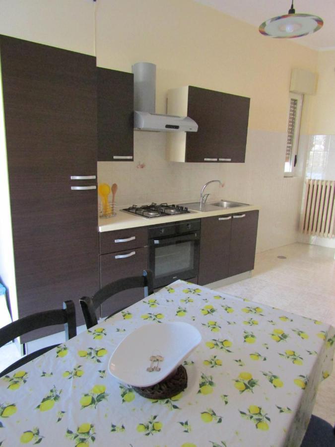Lucia'S Apartaments Бари Экстерьер фото