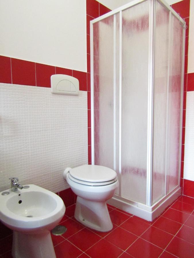 Lucia'S Apartaments Бари Экстерьер фото