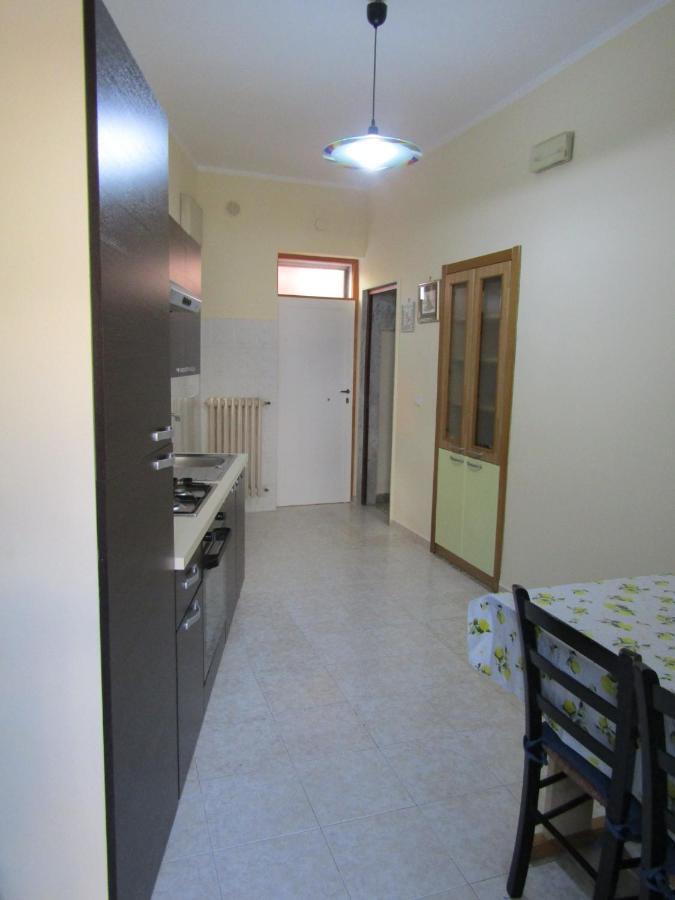 Lucia'S Apartaments Бари Экстерьер фото